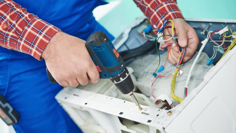 Seferihisar Hitachi servisi orijinal yedek parça kullanımı